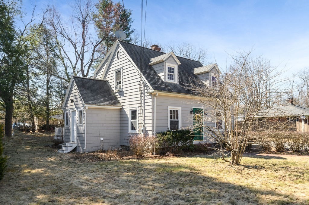 5 Loring Street