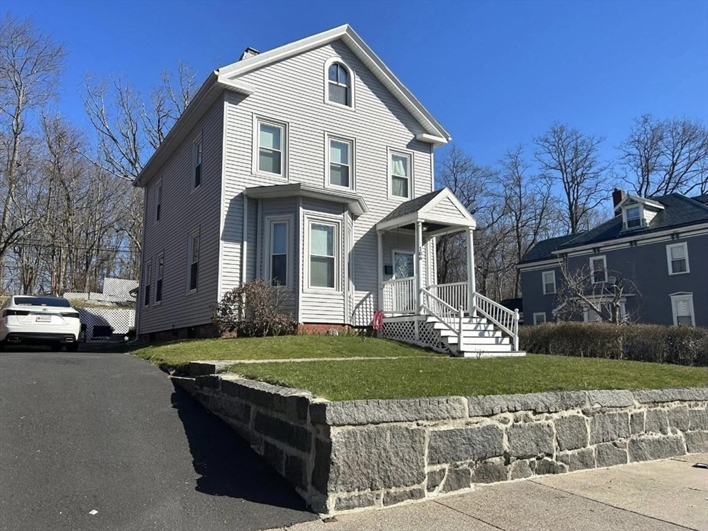 106 Richmond St