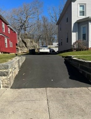 106 Richmond St