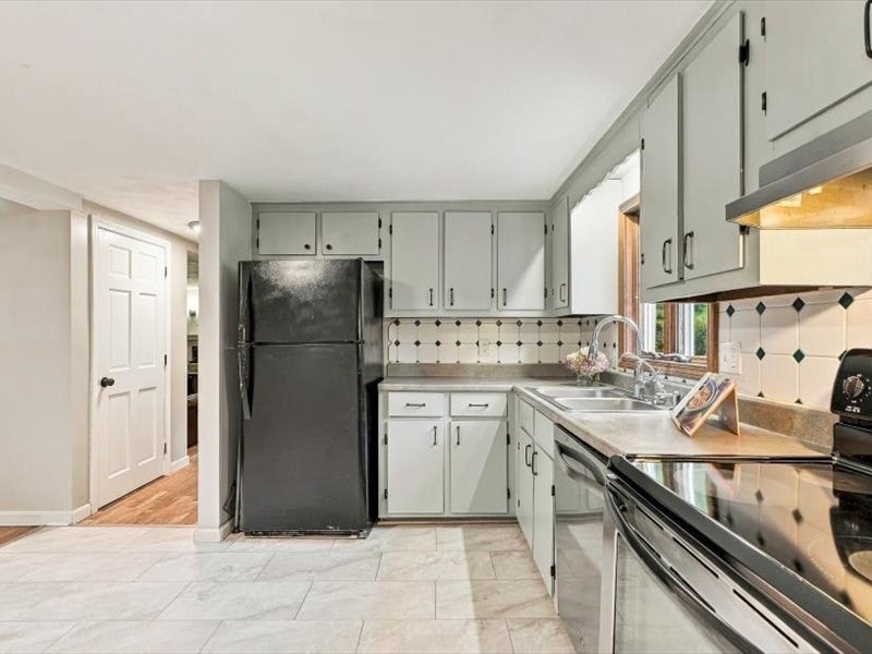 109 Pleasant St, Plympton, MA Photo #7