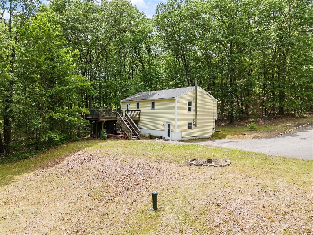 525 Flat Hill Rd