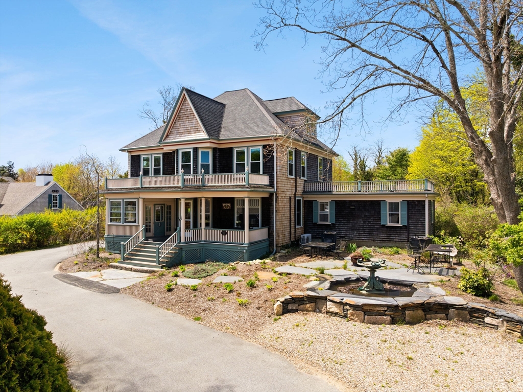 628 W Falmouth Hwy