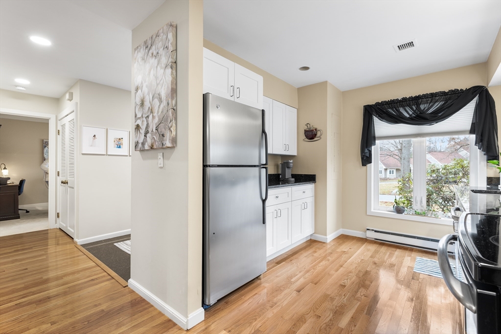 14 Saw Mill Brook Way 14