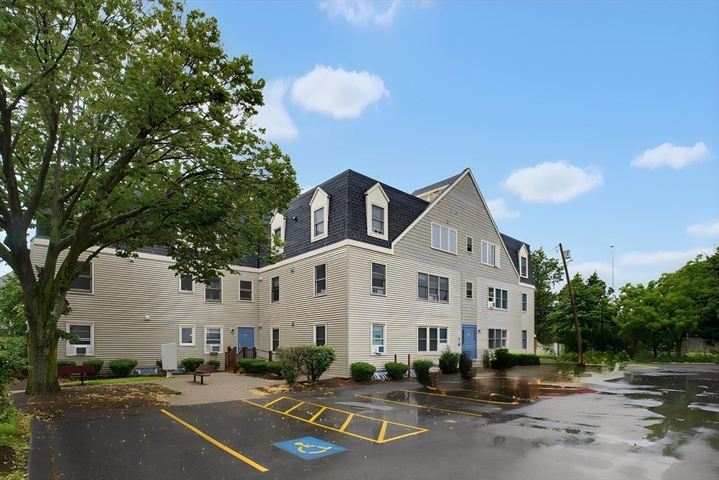 45 Cross St #21, Medford, MA, 45 Cross St #21, Medford, MA Photo #3
