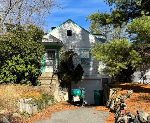 35 Richardson Rd Fitchburg MA 01420