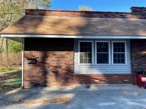 239 Main St Apt 1 Winchendon MA 01475