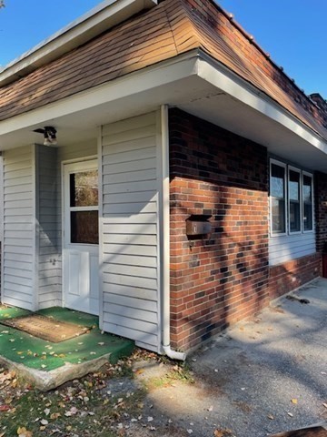 239 Main St Apt 1