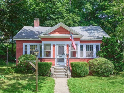 Photo of 34 Tiverton Parkway, Worcester, MA 01602 (MLS # 73563510)