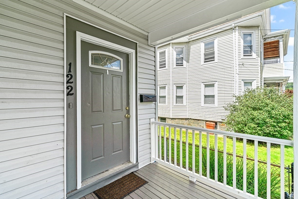 122 Grant Avenue 122