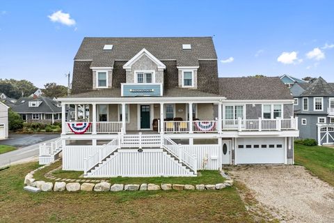 33 Oceanside Dr Scituate MA 02066
