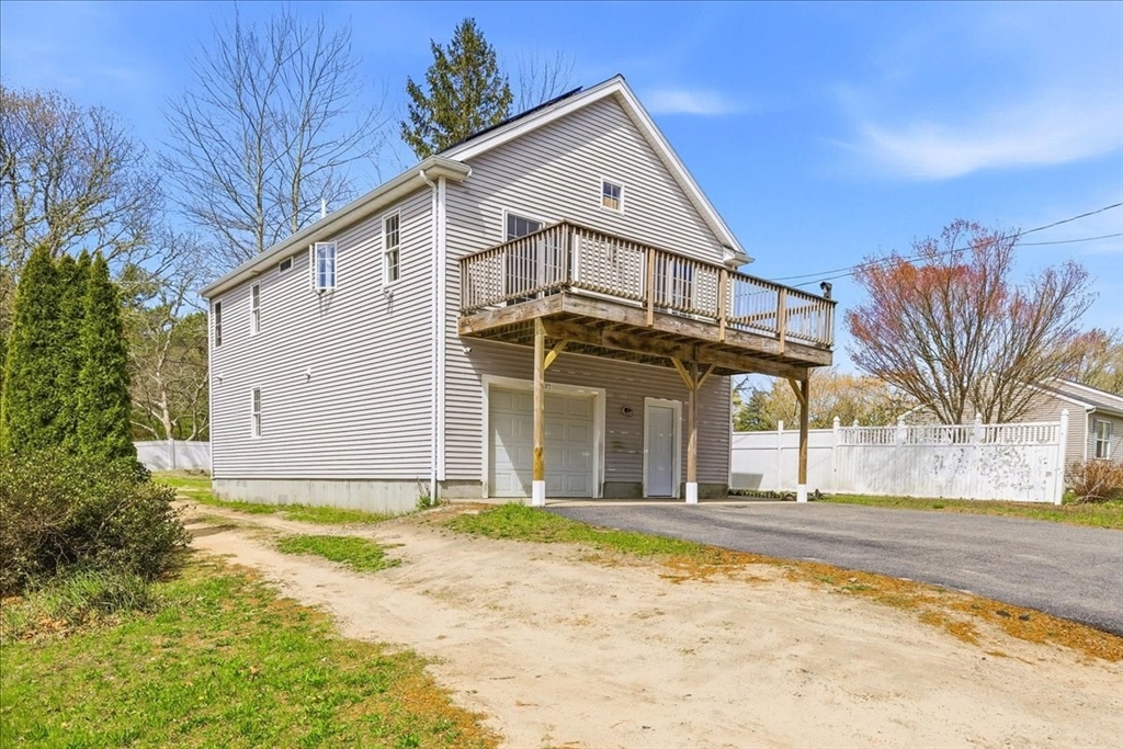 35 Freshmeadow Drive
