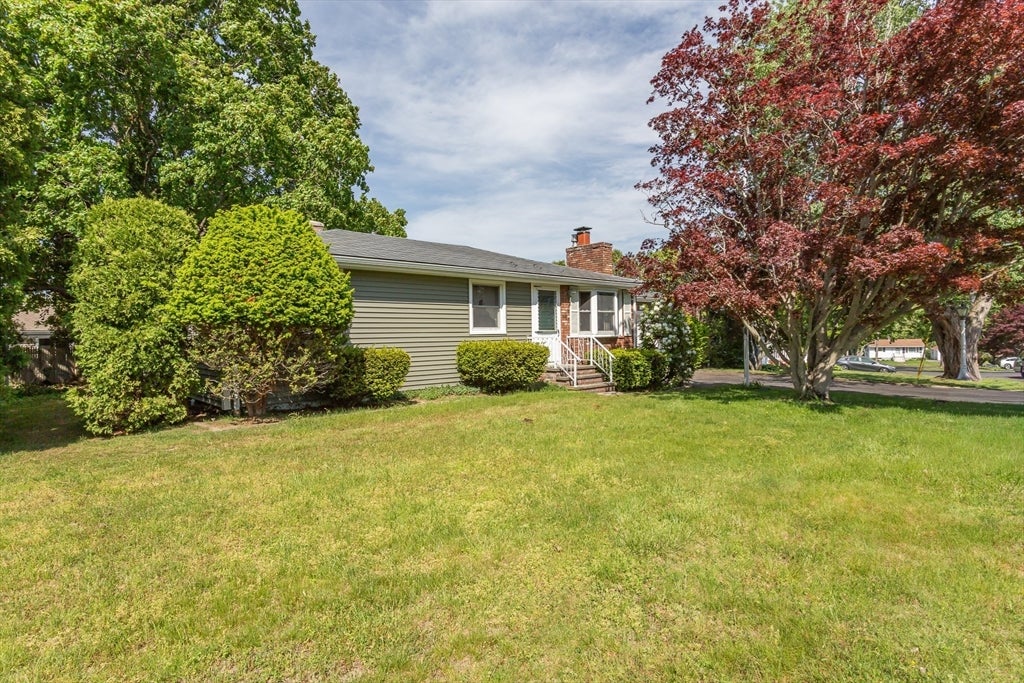 68 Redwood Rd