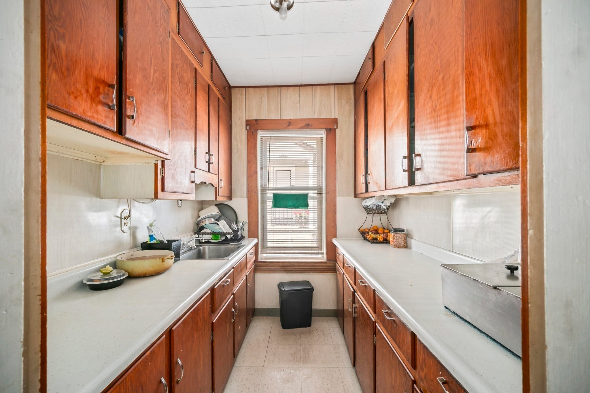 82 Snell St