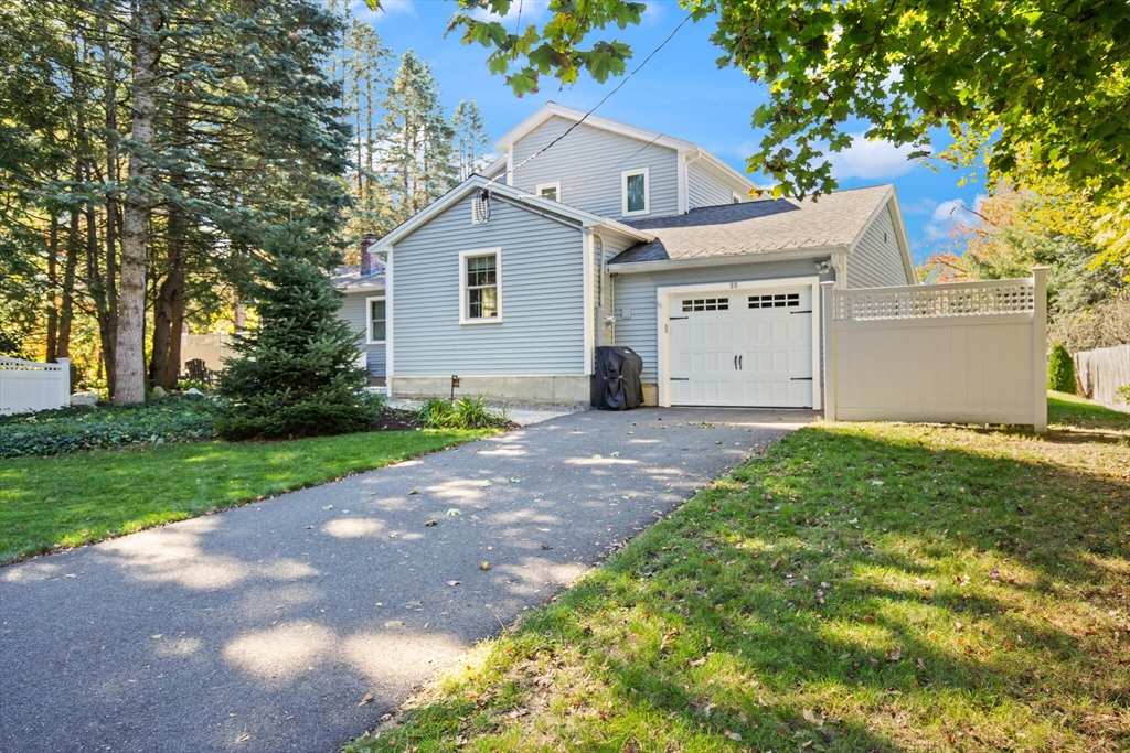 55 Jennifer St