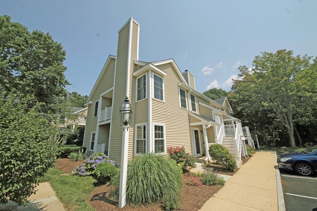 158 Tyson Commons Ln 158