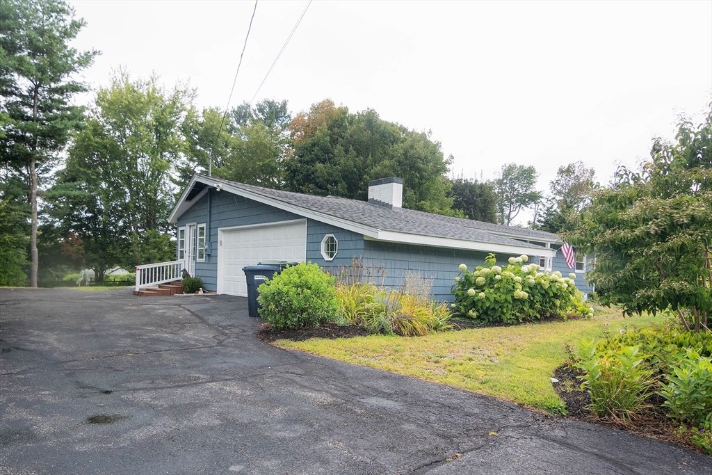 9 Birchwood Dr