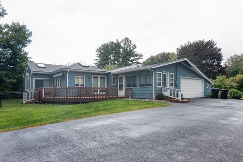 9 Birchwood Dr Holden MA 01520