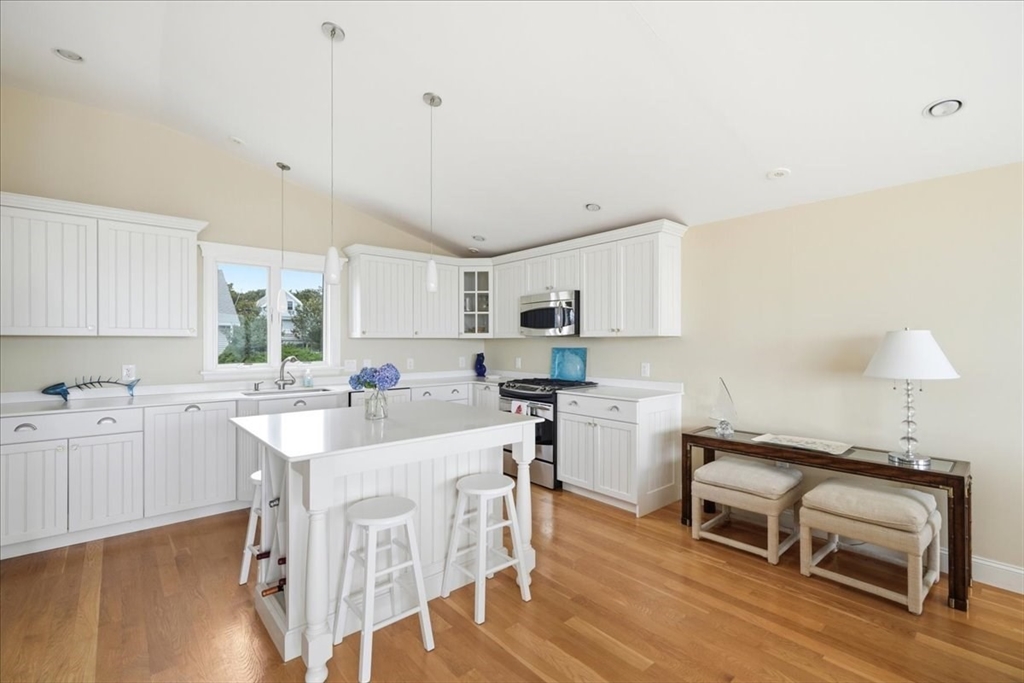 163 Beach Ave, Hull, MA Photo #7