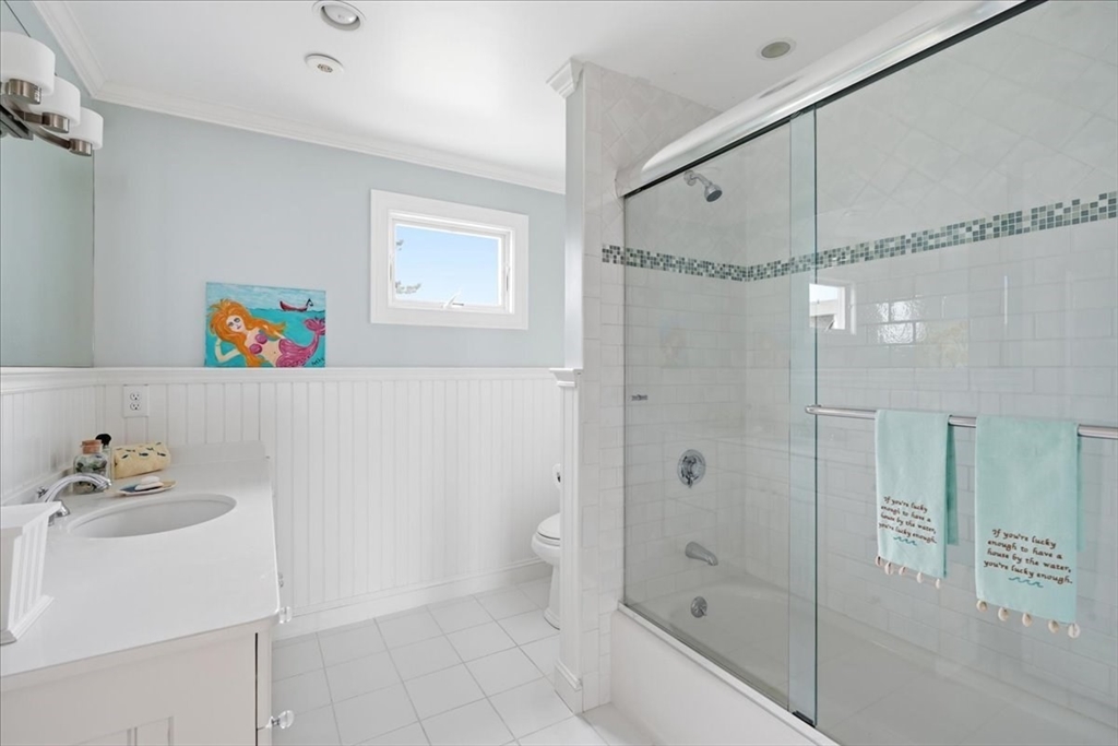 163 Beach Ave, Hull, MA Photo #24