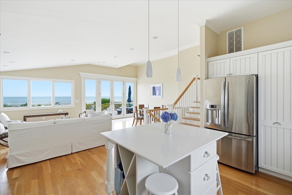 163 Beach Ave, Hull, MA Photo #11