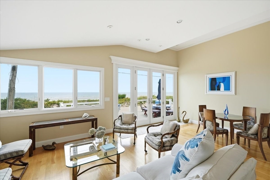 163 Beach Ave, Hull, MA Photo #4