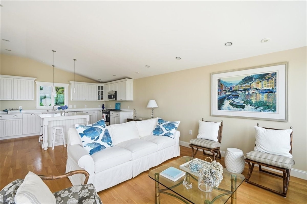 163 Beach Ave, Hull, MA Photo #6
