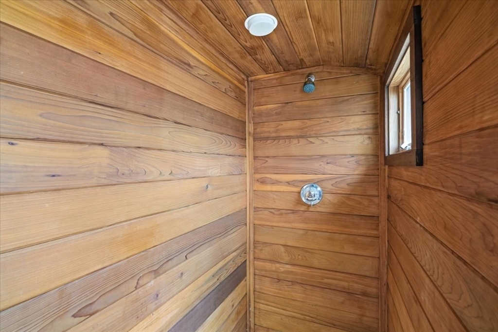 163 Beach Ave, Hull, MA Photo #34
