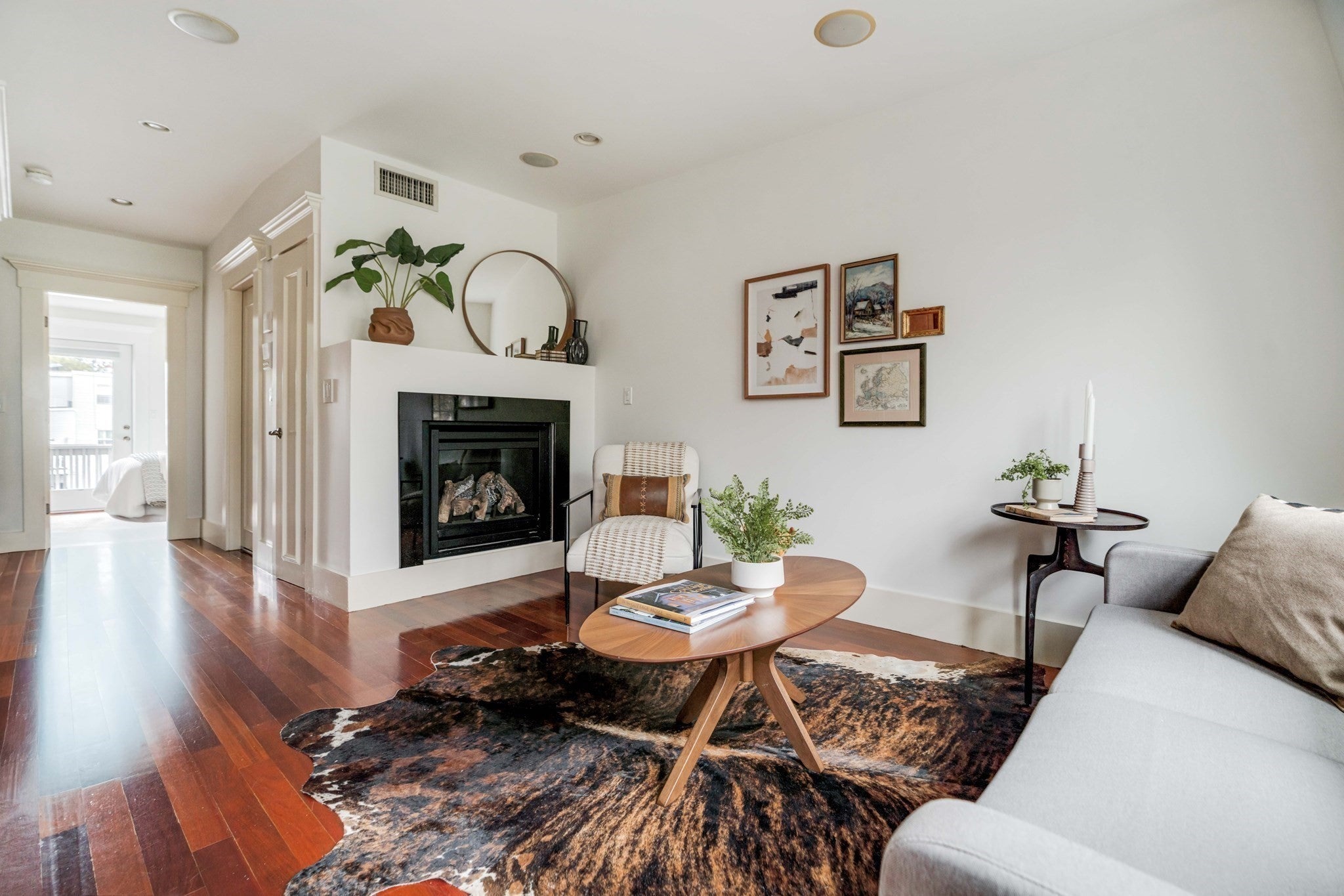 528 E 7th Street 3