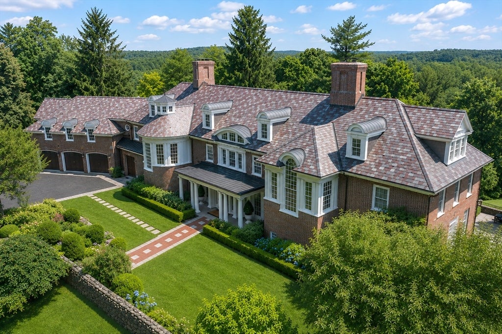 29 Willard Cmn