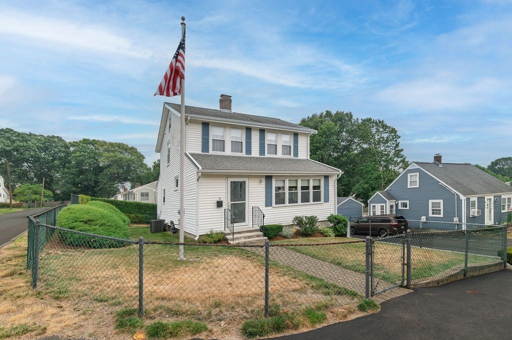 19 Newton Ave
