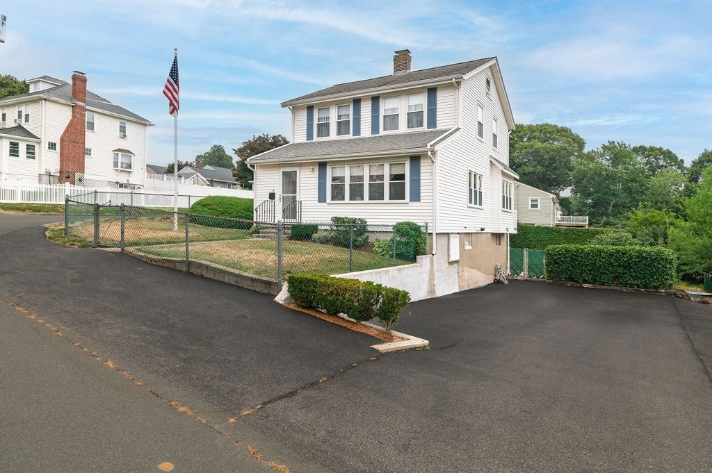 19 Newton Ave
