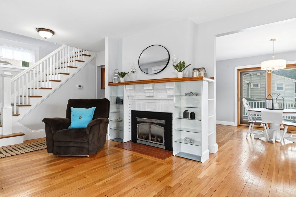 19 Newton Ave
