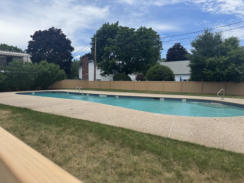 5 Hallmark Gardens 5