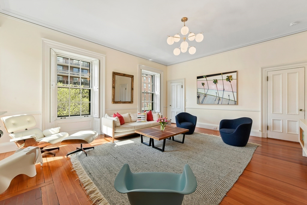 285 Clarendon St 3