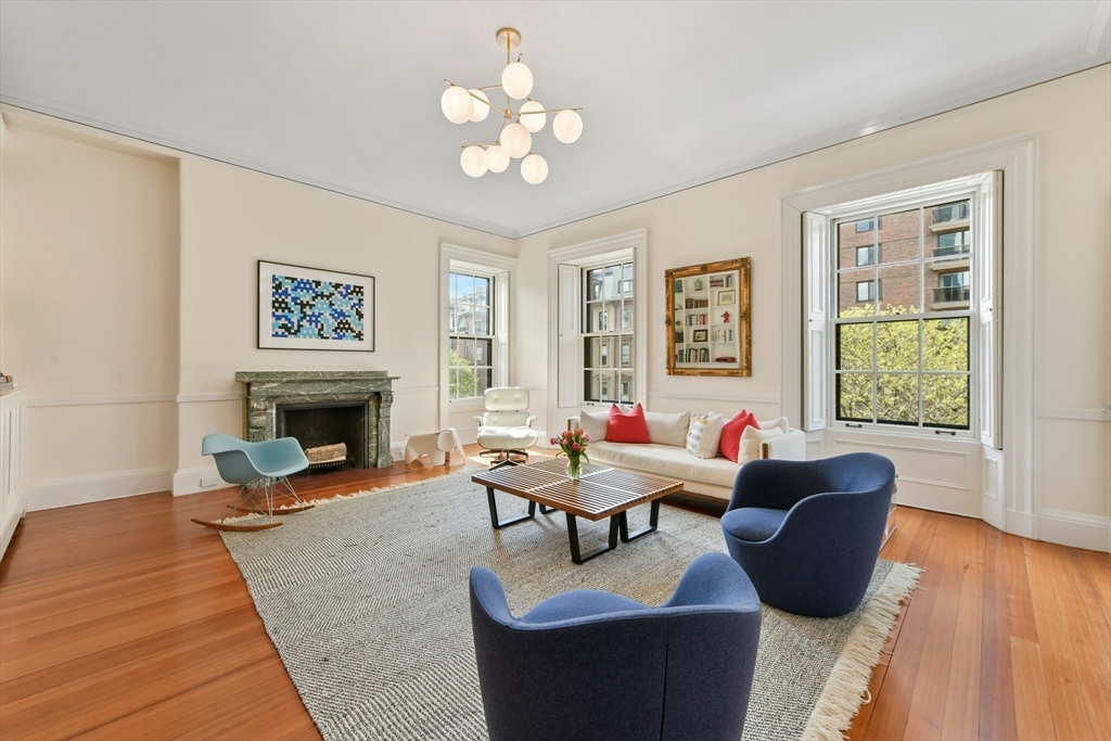 285 Clarendon St 3