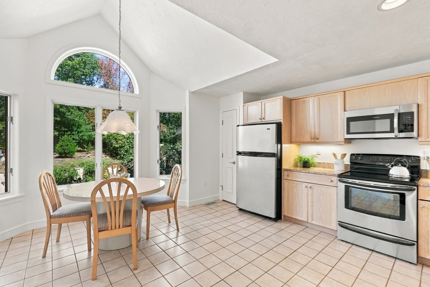 7 Wainwright Rd #47, Winchester, MA, 7 Wainwright Rd #47, Winchester, MA Photo #9