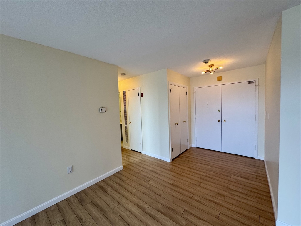 1004 Paradise Rd PHJ