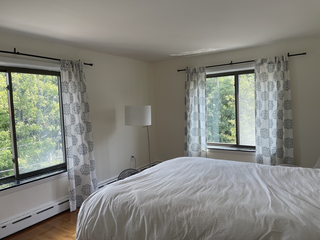 128 Pleasant 305