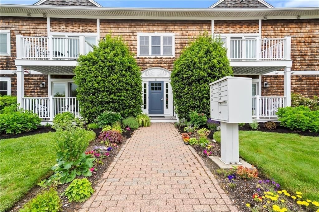 21 Starr Dr 207