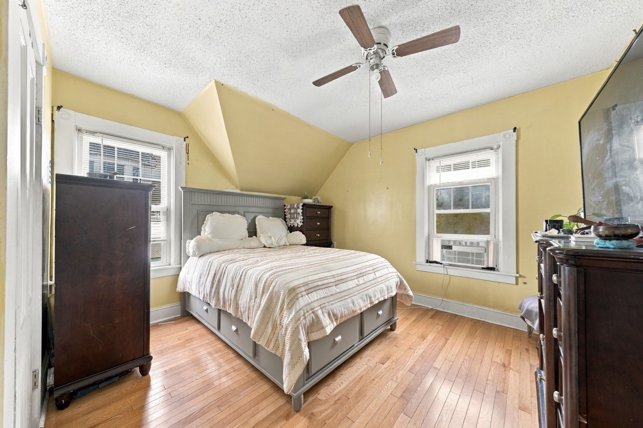 250 Davis St, New Bedford, MA, 250 Davis St, New Bedford, MA Photo #17