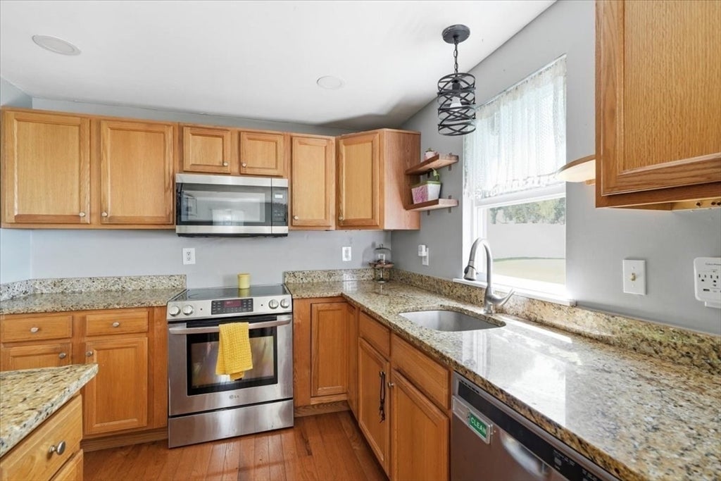 51 Avenue A St, Wareham, MA, 51 Avenue A St, Wareham, MA Photo #13