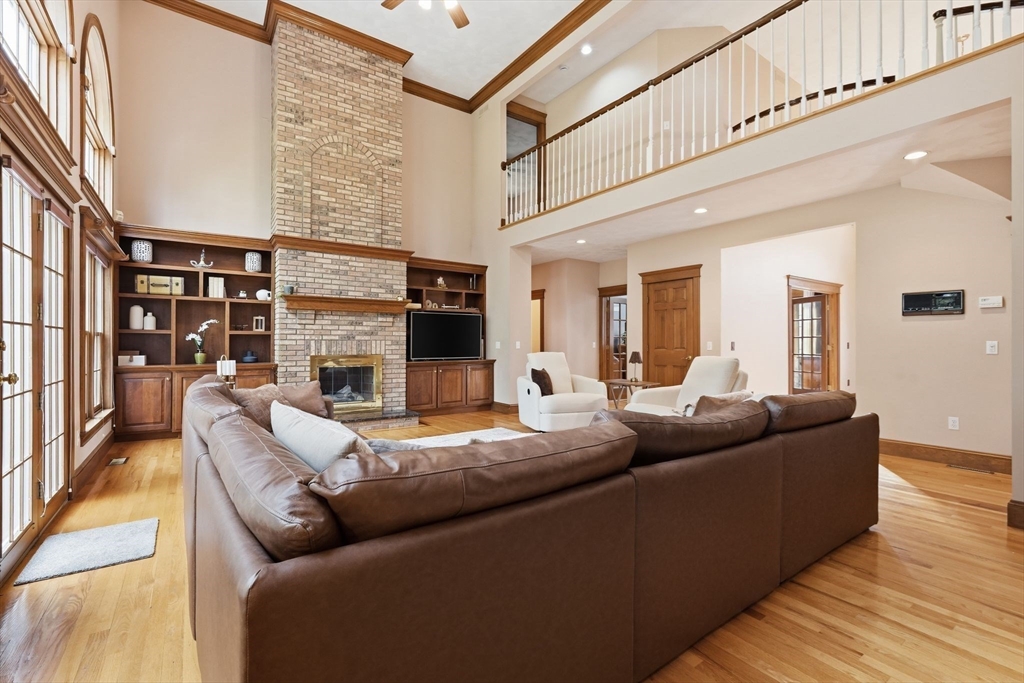 42 Gary Dr