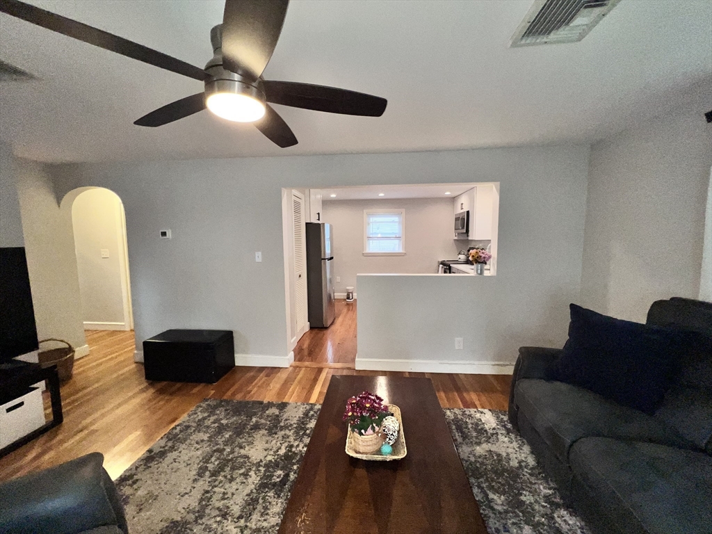 467 Chatham Street, Lynn, MA Photo #11