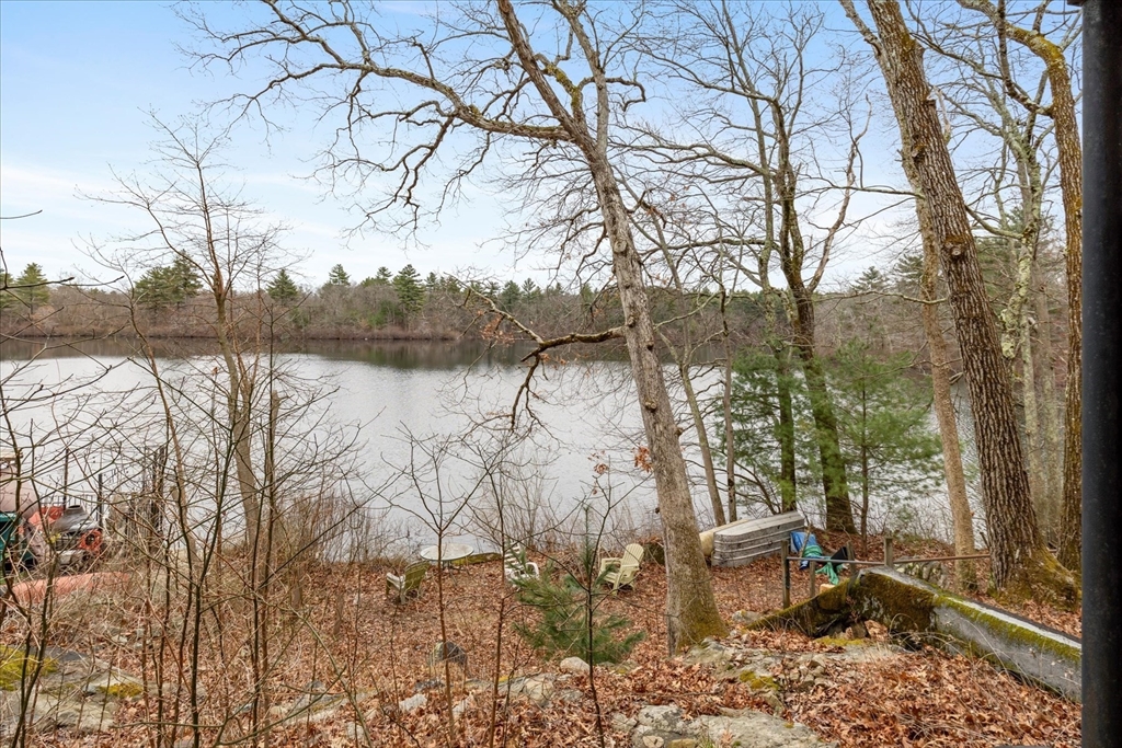 30 Manitou Rd