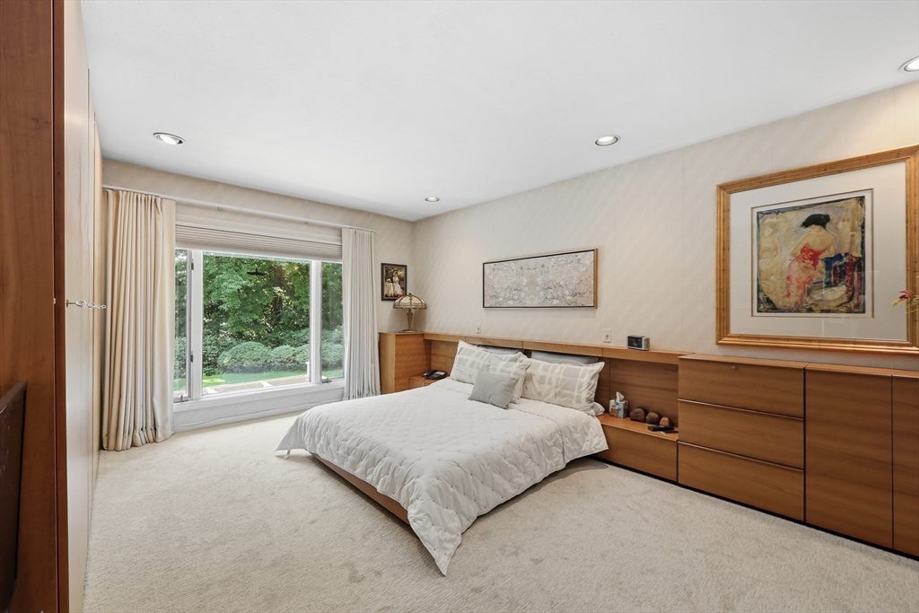200 Crestview Circle, Longmeadow, MA, 200 Crestview Circle, Longmeadow, MA Photo #18