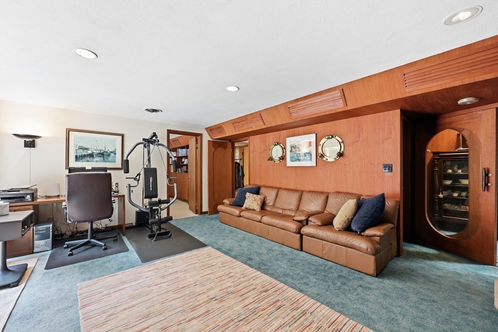 200 Crestview Circle, Longmeadow, MA, 200 Crestview Circle, Longmeadow, MA Photo #24
