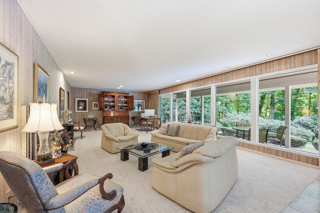 200 Crestview Circle, Longmeadow, MA, 200 Crestview Circle, Longmeadow, MA Photo #8