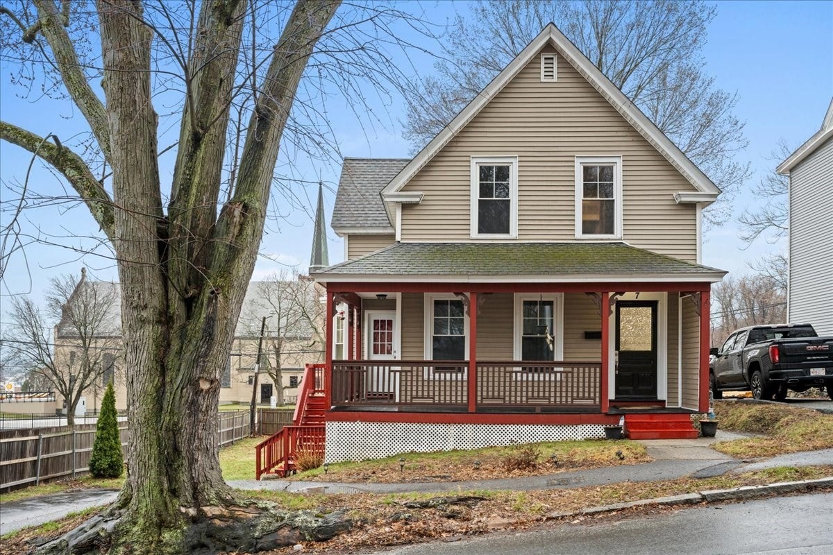 7 Chadwick St