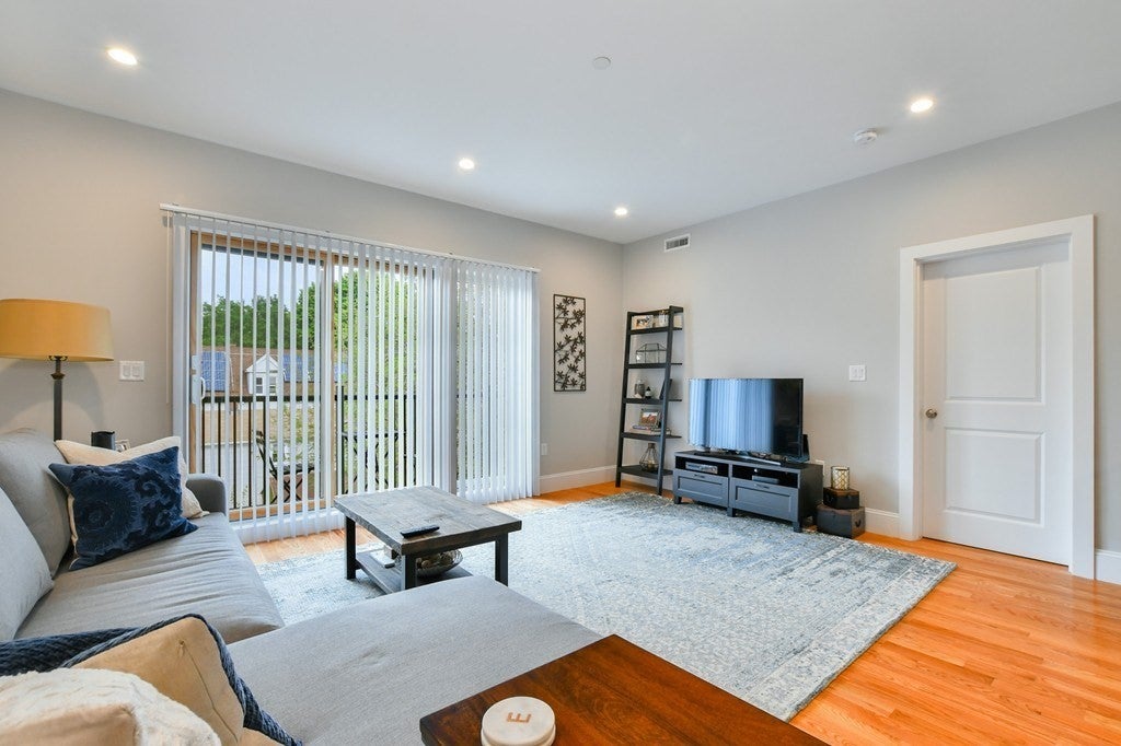 5 Mcbride St #203, Boston, MA, 5 Mcbride St #203, Boston, MA Photo #5