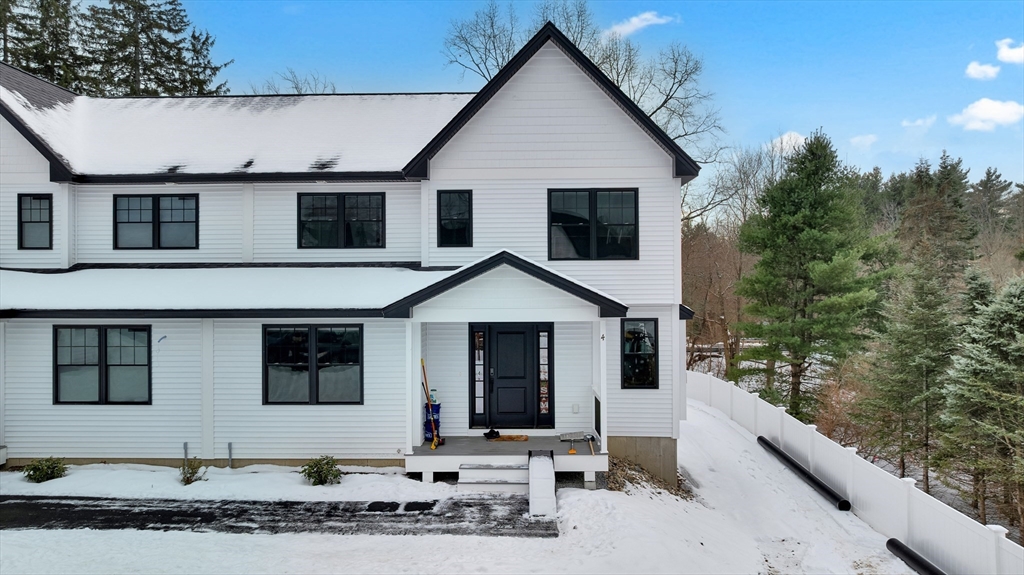 711 Massachusetts Ave 4